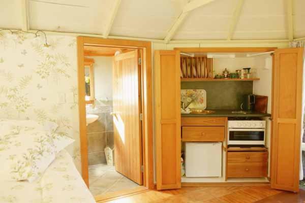 The Summerhouse, Ideal Akaroa Location. Apartment Екстериор снимка